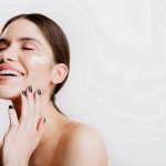 1787677736325-look-studio-TQSPgNqeCo8-unsplash