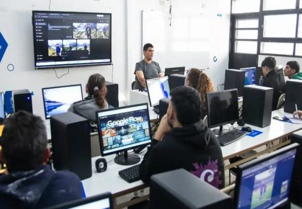 Aprender Lomas: más de 14 mil vecinos participaron de propuestas de capacitación durante 2026.