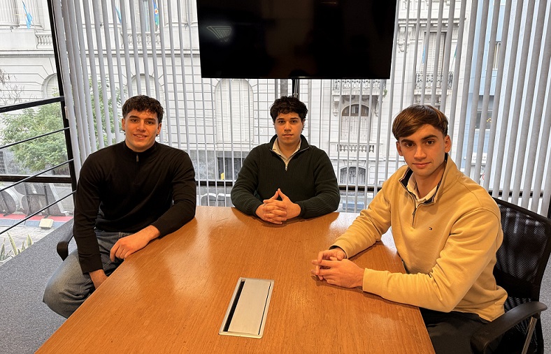 Conrado Lanfrit, Felipe Ricciardi y Diego Arrechea (Fundadores de Órbita Chat)